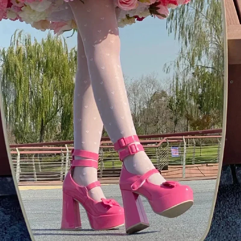 Jirai Kei Sapatos de Salto Alto Rosa Envernizados com Plataforma e Laço - Image 3